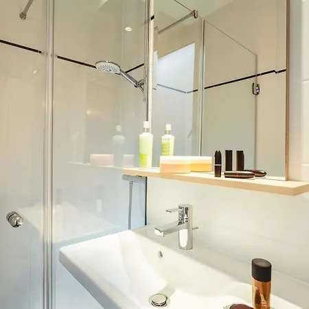 Ibis Styles Nation Porte De Montreuil Hotel 3*