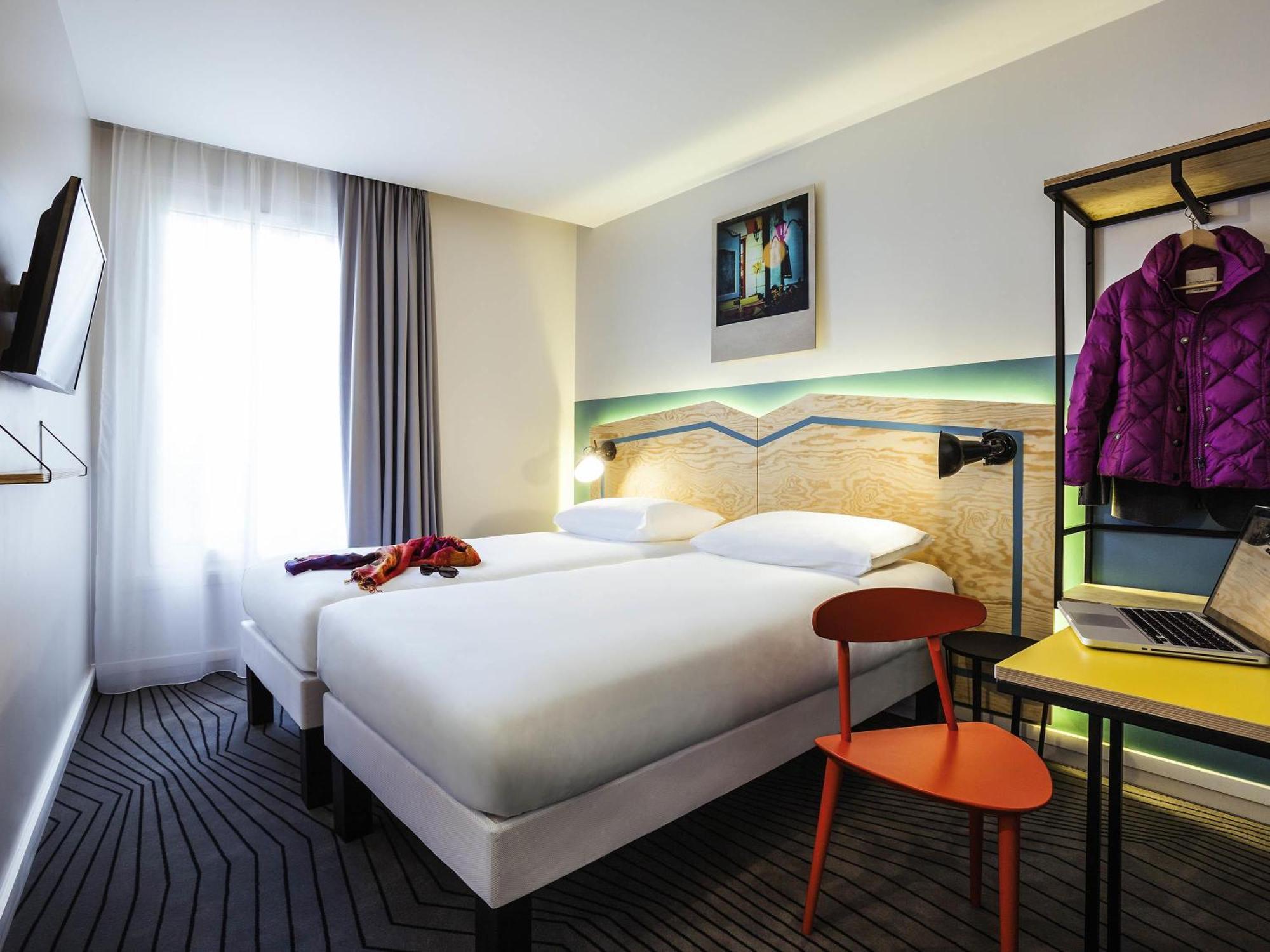 Hotel Ibis Styles Nation Porte De Montreuil 3*